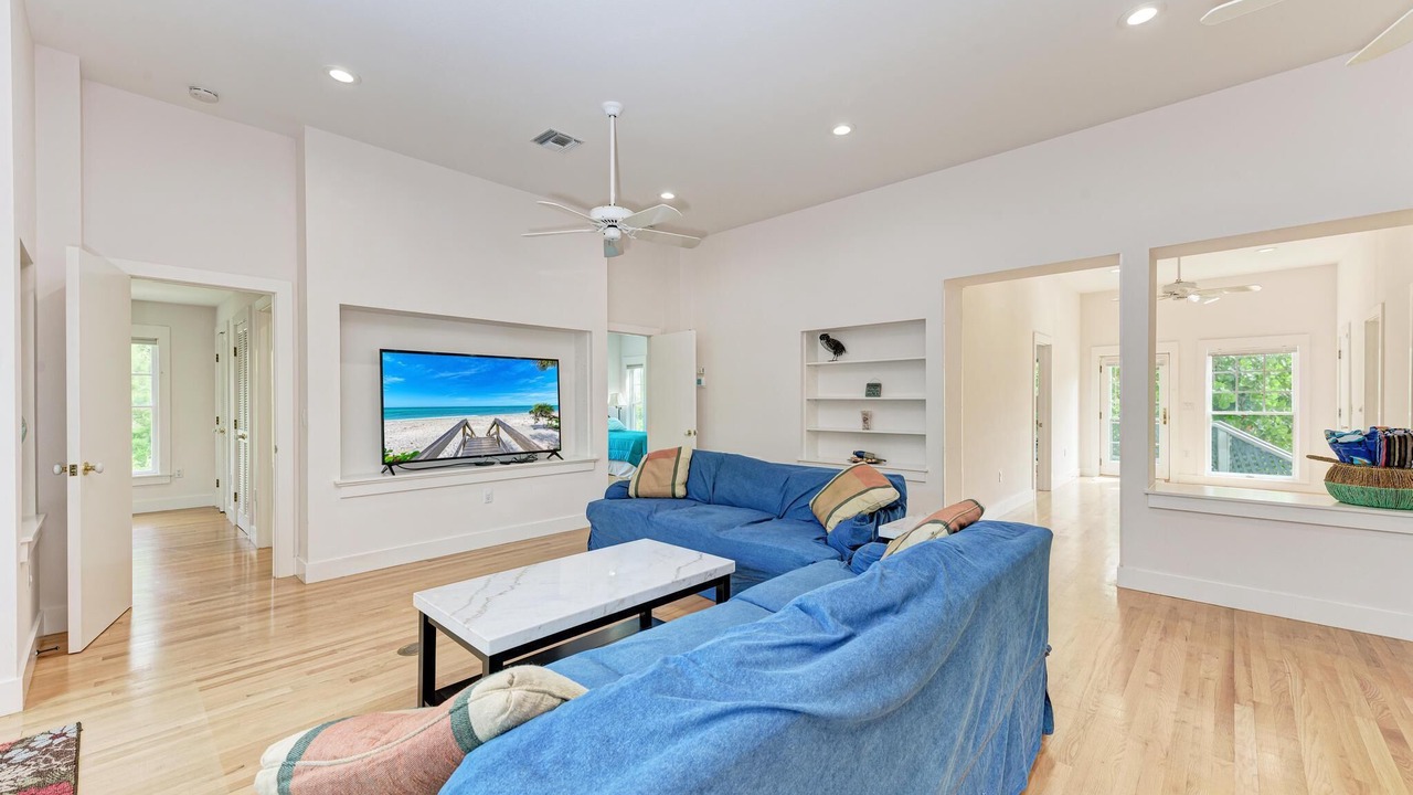 Photo of Livingroom in Englewood