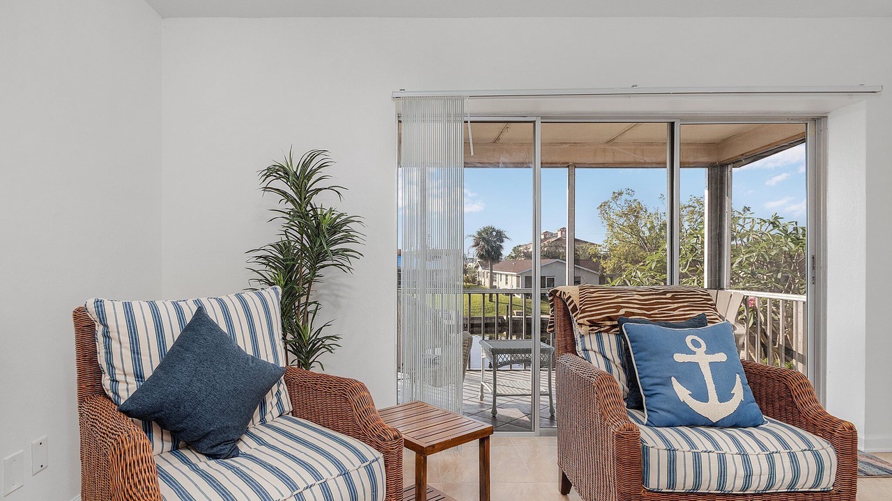 Photo of Livingroom in Caloosahatchee