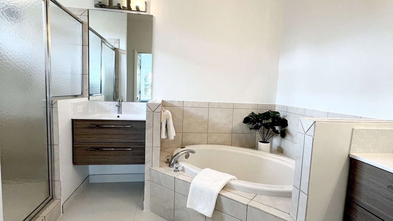 Photo of Bathroom in Naples