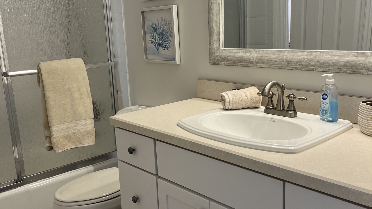 Photo of Bathroom in Vanderbilt Beach