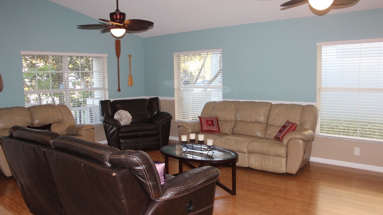 Photo of Livingroom in Wesley Chapel South