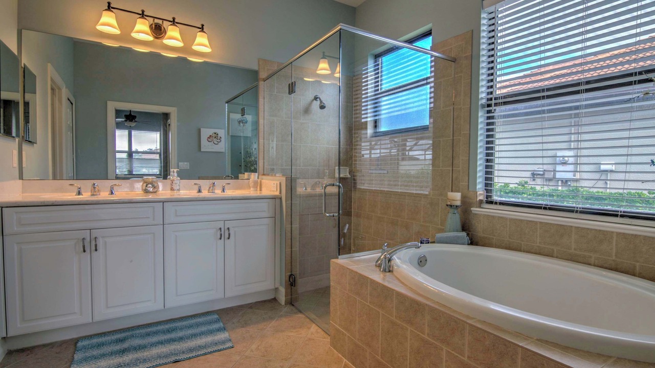 Photo of Bathroom in Gateway