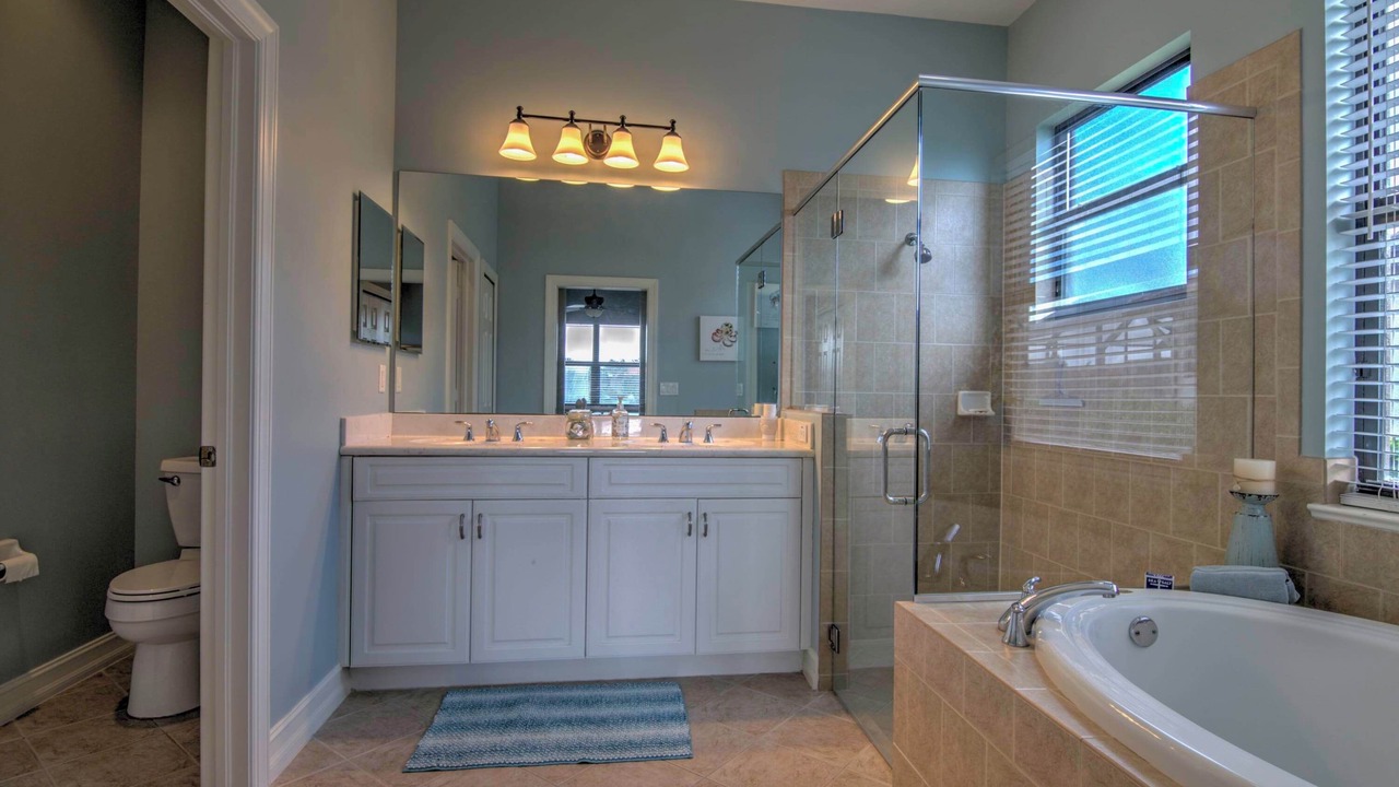Photo of Bathroom in Gateway