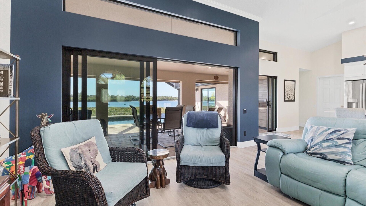 Photo of Livingroom in Englewood