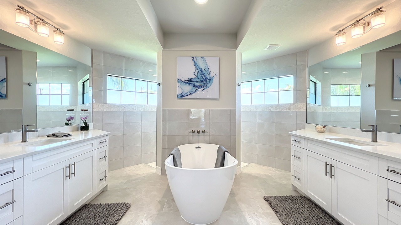 Photo of Bathroom in Trafalgar