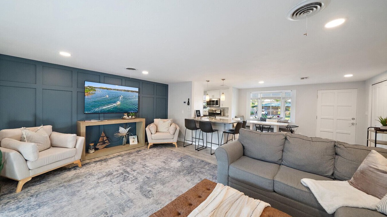 Photo of Livingroom in Arlington Park