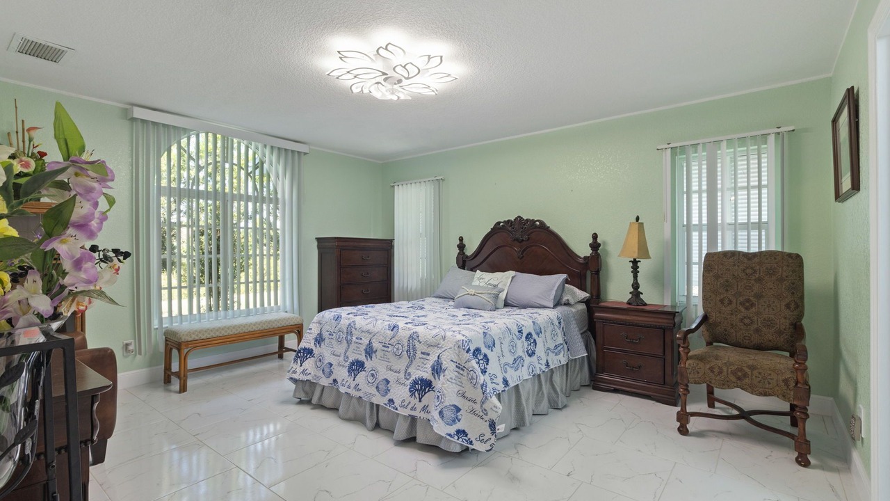Photo of Bedroom in Warm Mineral Springs