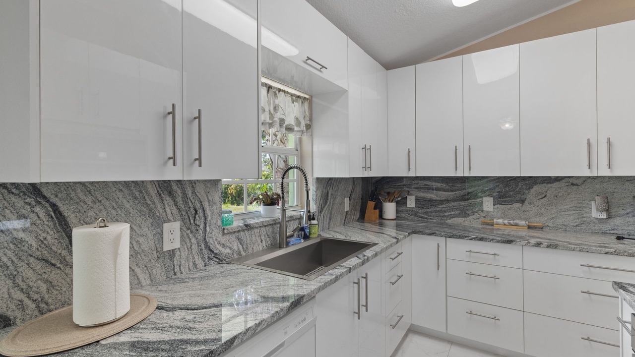 Photo of Kitchen in Warm Mineral Springs