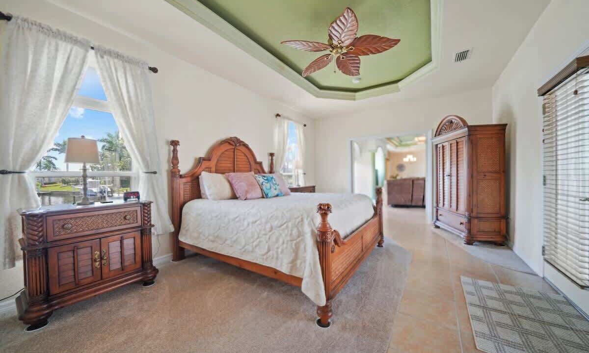 Photo of Bedroom in Burnt Store Isles