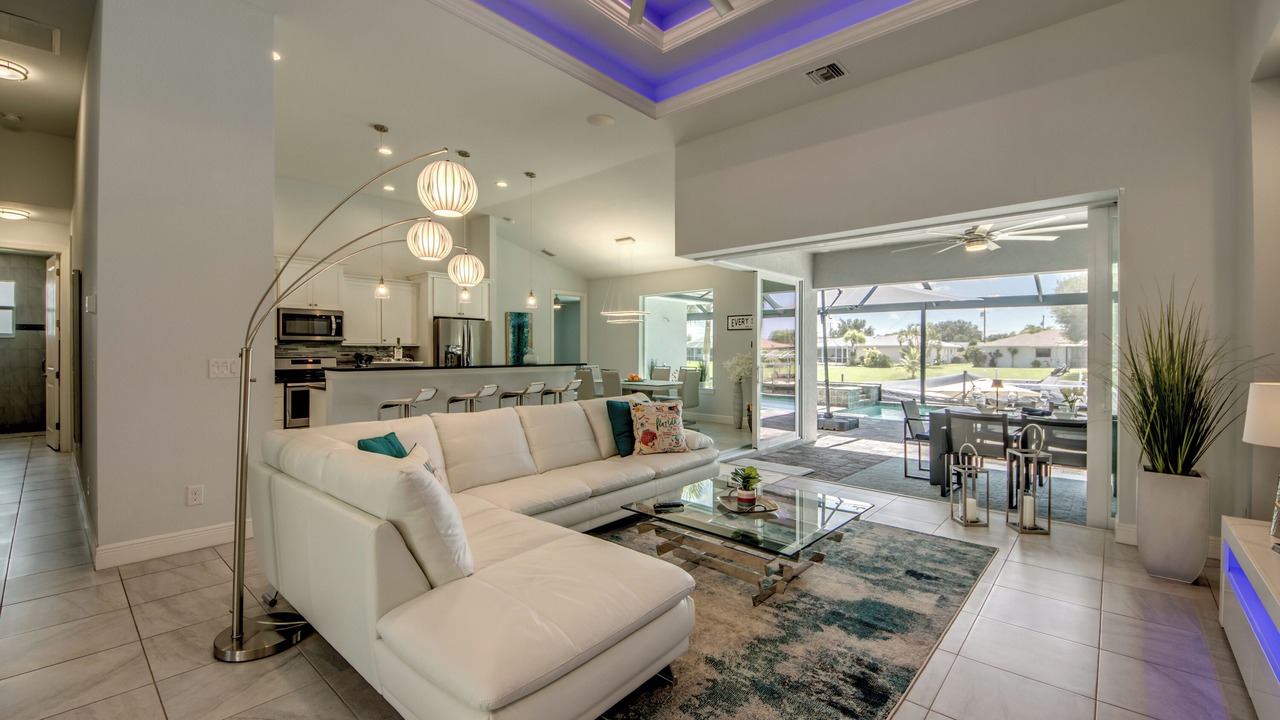 Photo of Livingroom in Caloosahatchee