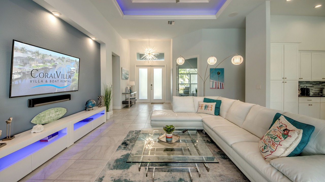 Photo of Livingroom in Caloosahatchee