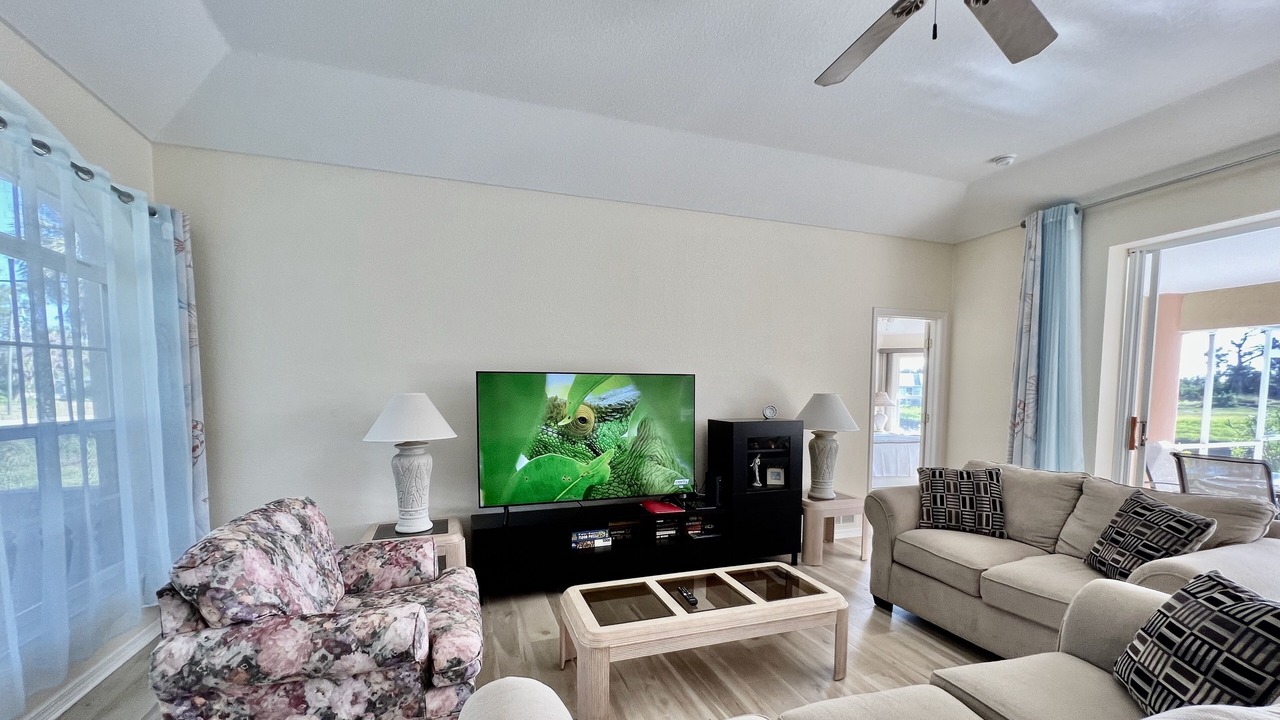 Photo of Livingroom in Long Meadow