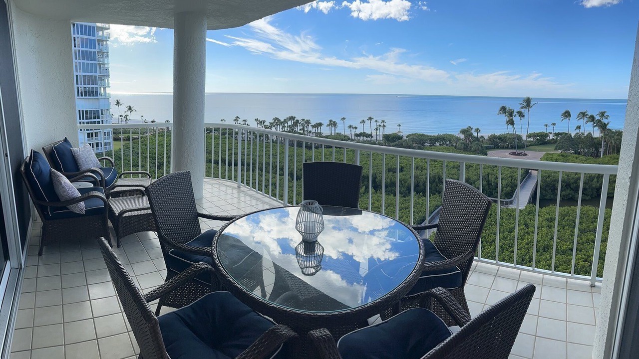 Photo of Outdoor in Park Shore