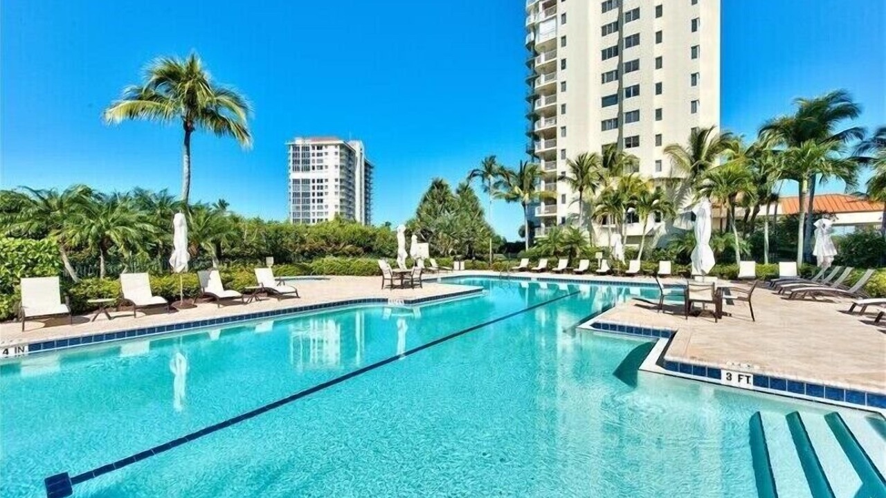 Photo of Outdoor in Park Shore