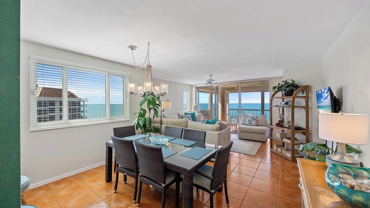 Photo of Livingroom in Park Shore