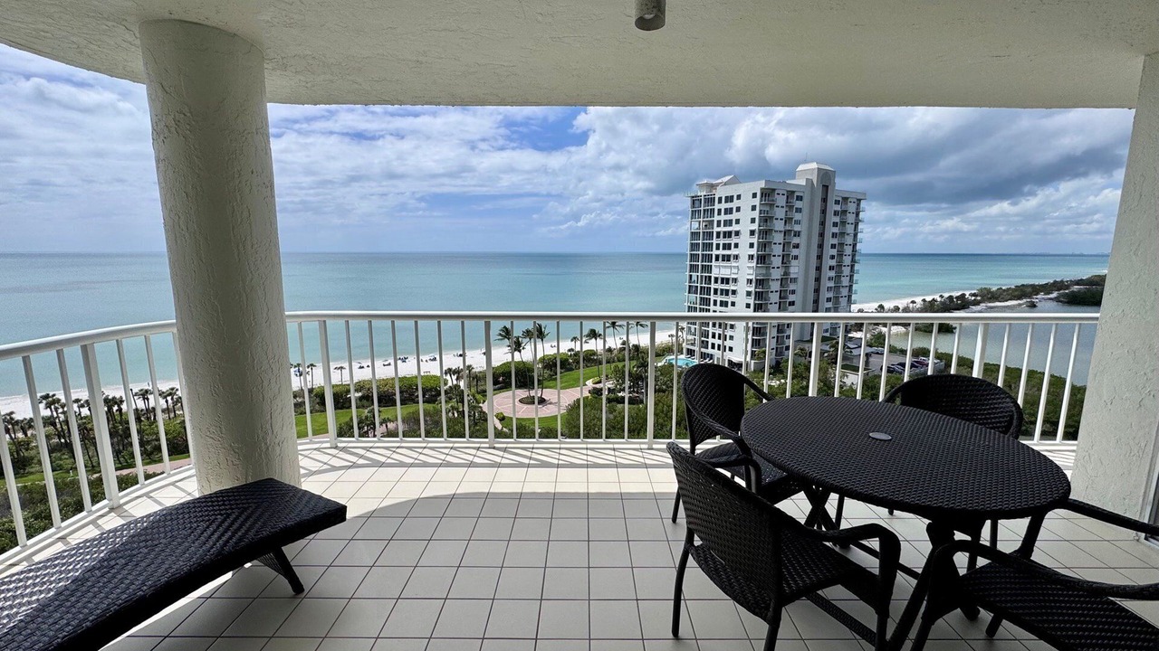 Photo of Outdoor in Park Shore