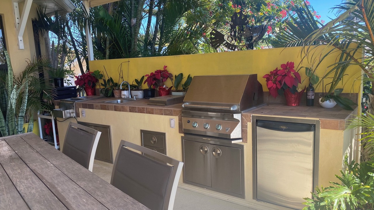 Photo of Outdoor in Broadwater