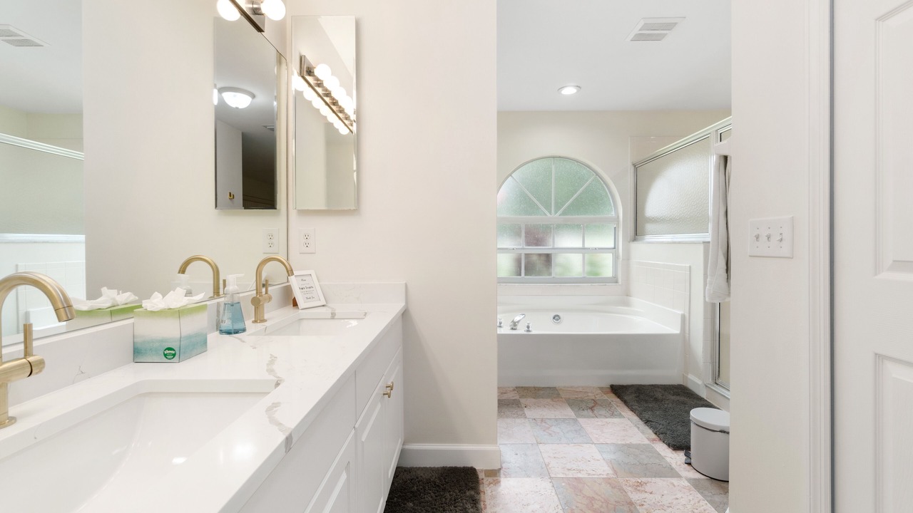 Photo of Bathroom in Biggar