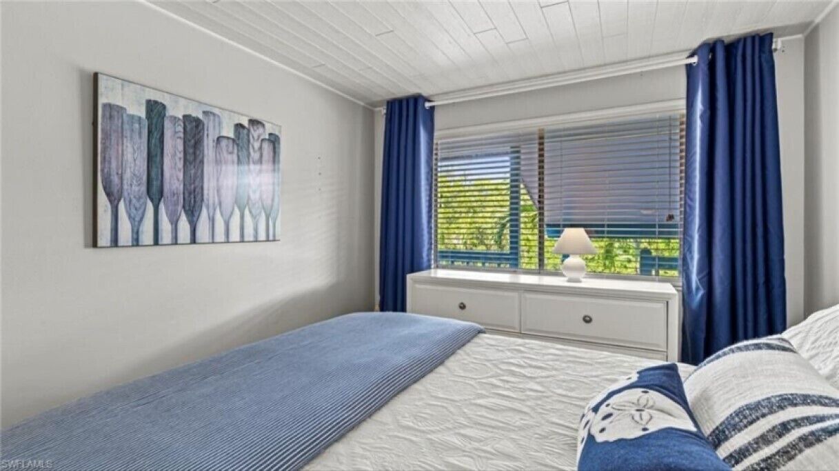 Photo of Bedroom in Captains Cove