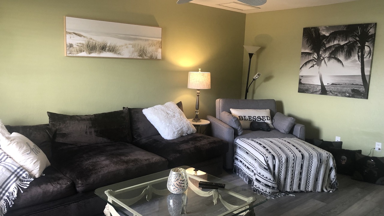 Photo of Livingroom in Fort Myers Shores