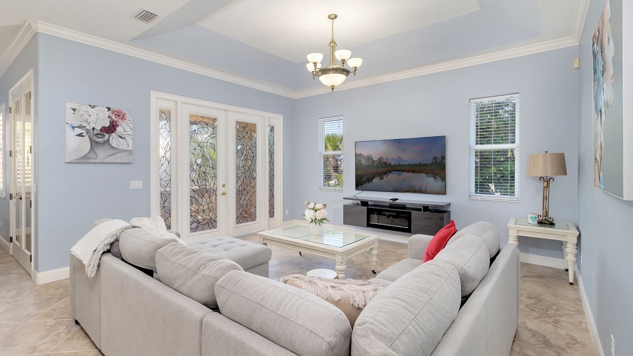 Photo of Livingroom in Englewood