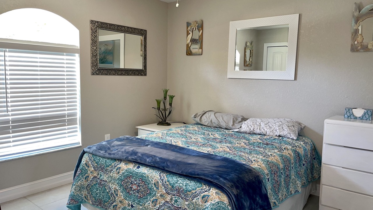 Photo of Bedroom in Englewood East