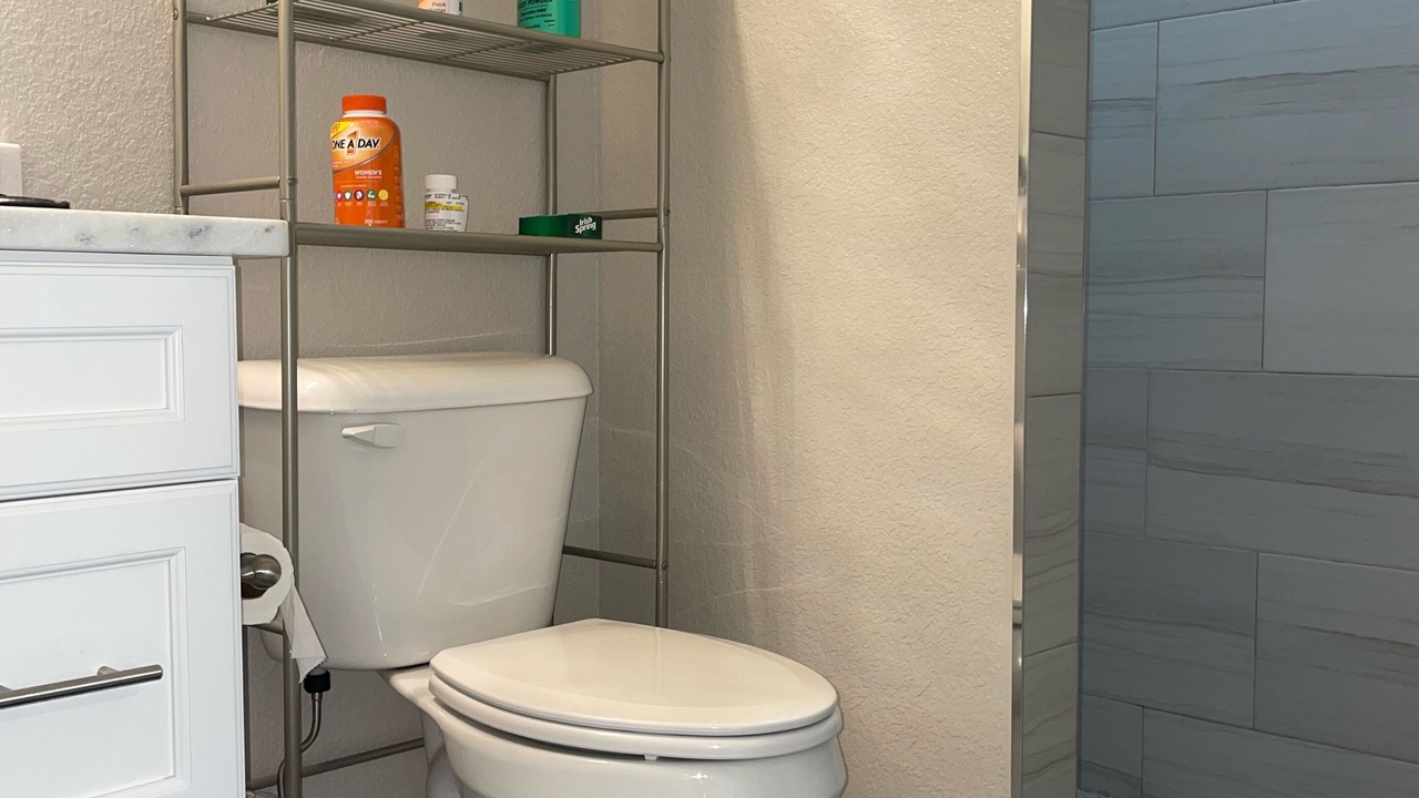 Photo of Bathroom in Englewood East
