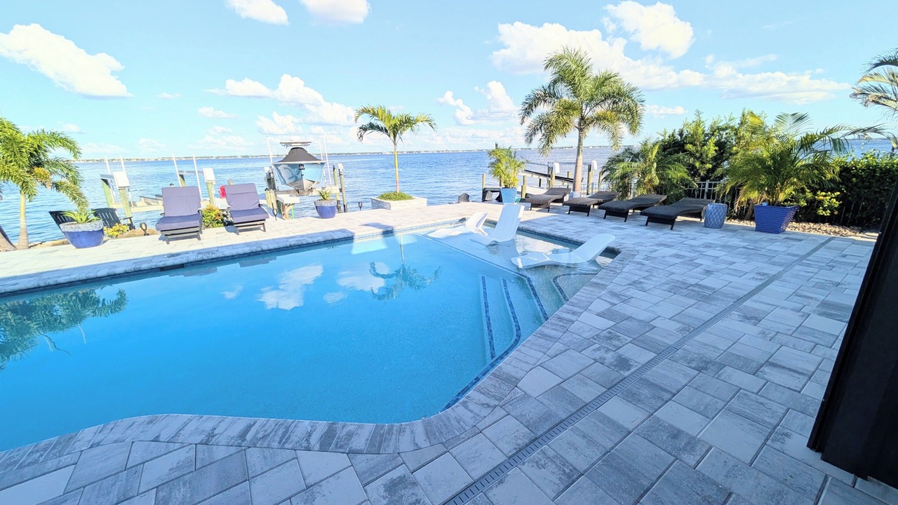 Photo of Outdoor in Caloosahatchee