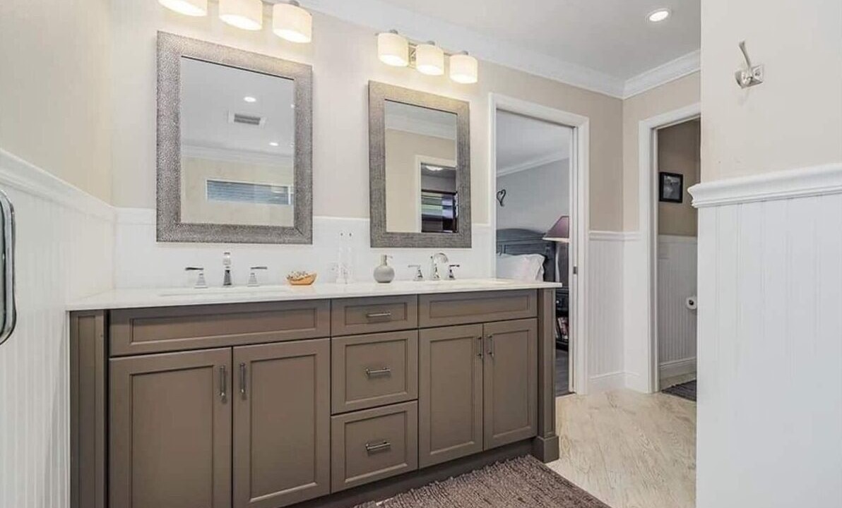 Photo of Bathroom in Kings Lake