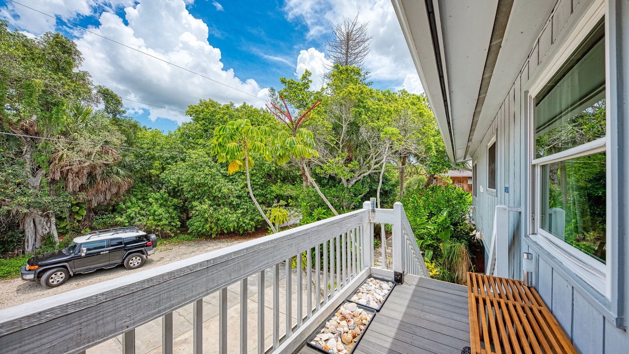 Photo of Patio Balcony in Englewood