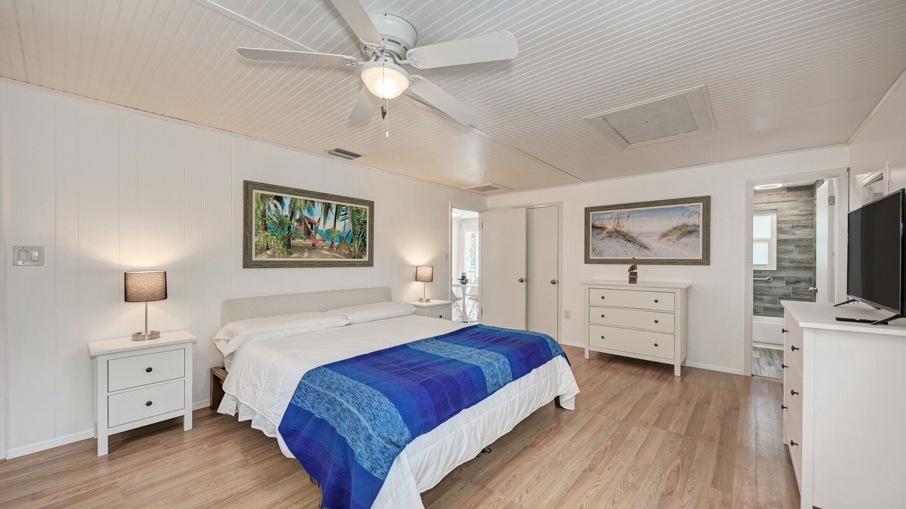 Photo of Bedroom in Englewood