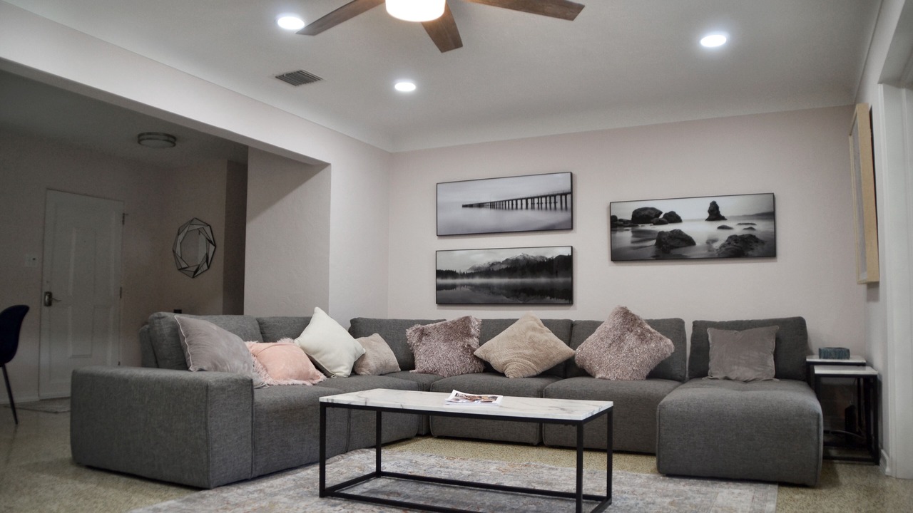 Photo of Livingroom in Arlington Park