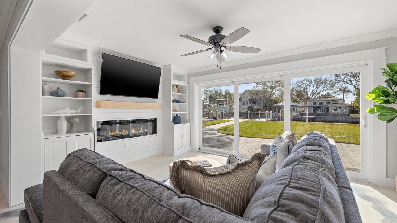 Photo of Livingroom in Crystal Beach