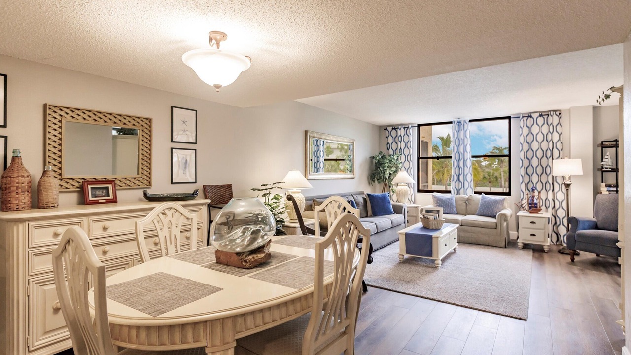 Photo of Livingroom in Siesta Key