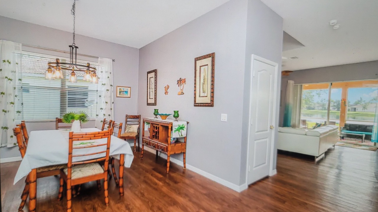 Photo of Livingroom in Diplomat