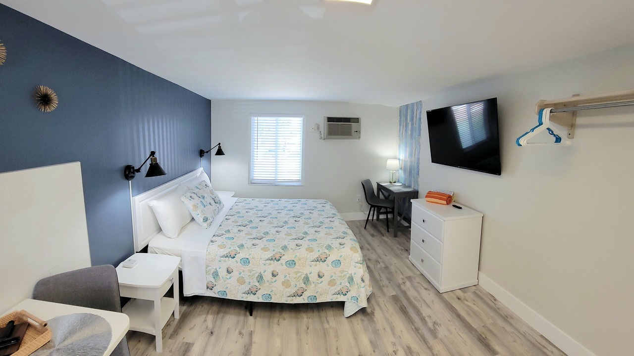 Photo of Bedroom in Treasure Island