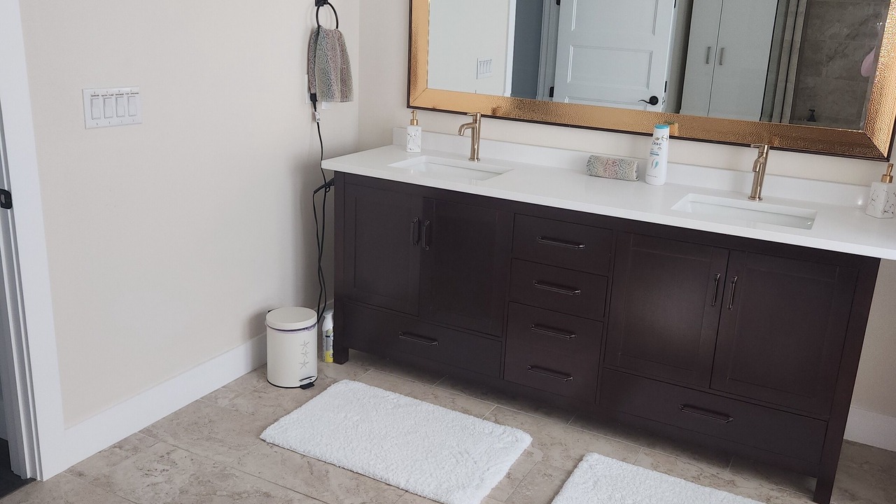 Photo of Bathroom in Long Meadow