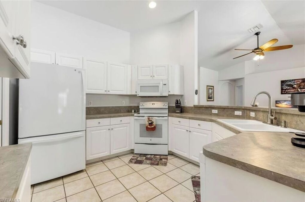 Photo of Kitchen in Lehigh Acres