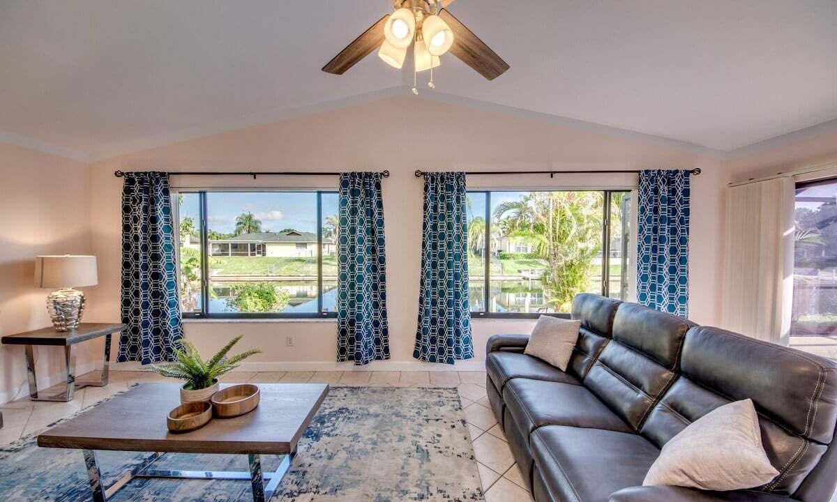 Photo of Livingroom in Fort Myers