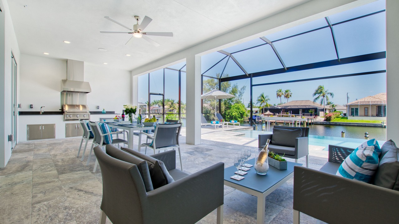 Photo of Outdoor in Pelican