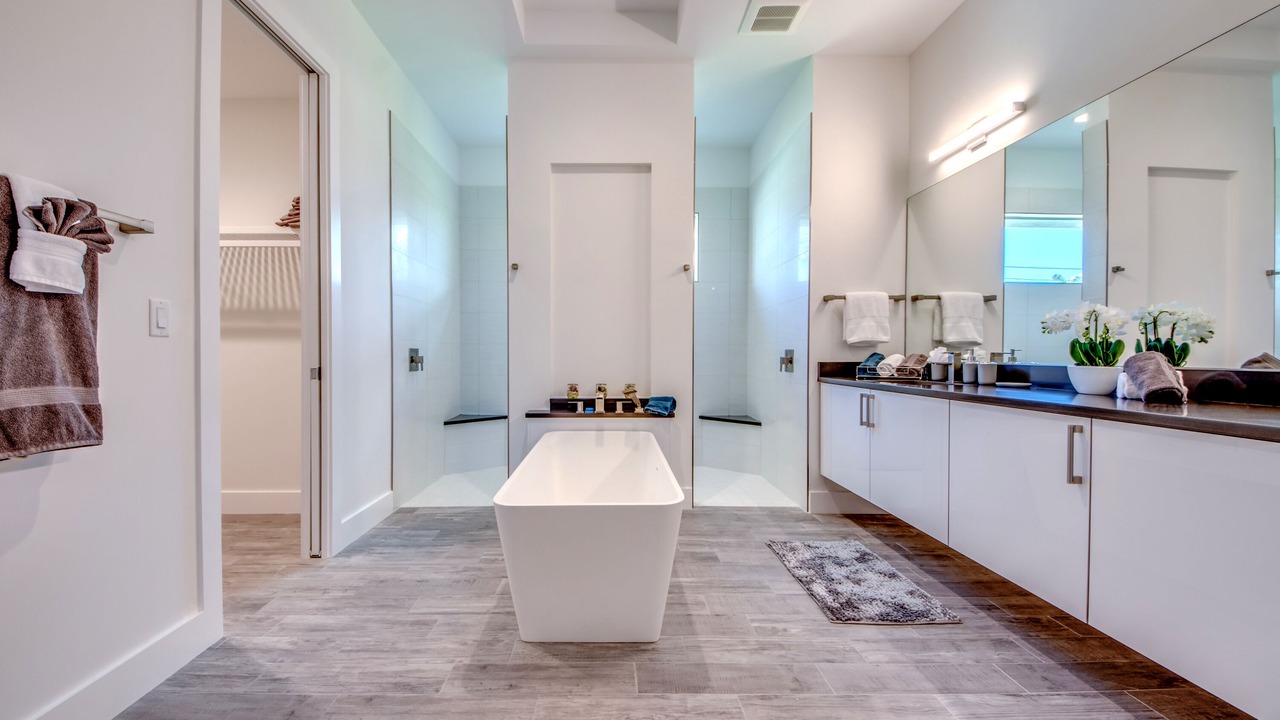 Photo of Bathroom in Pelican