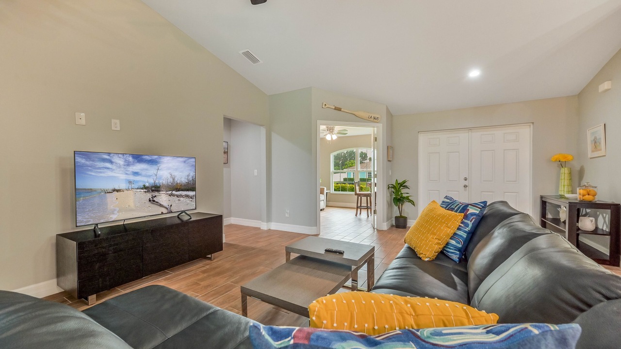 Photo of Livingroom in Diplomat