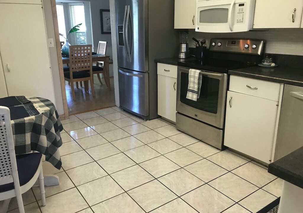 Photo of Kitchen in Gulf Gate Estates