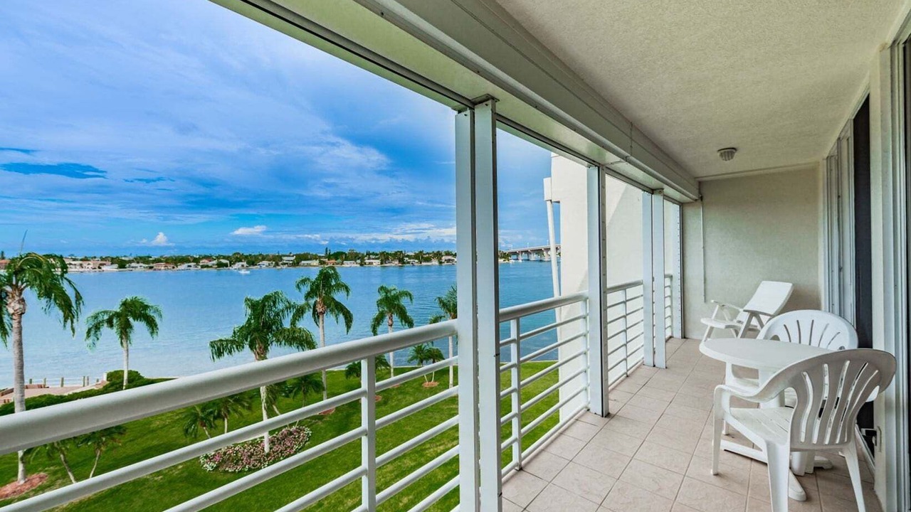 Photo of Patio Balcony in St. Petersburg