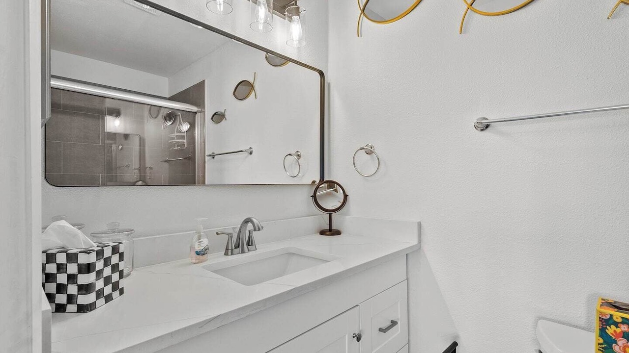 Photo of Bathroom in Englewood South