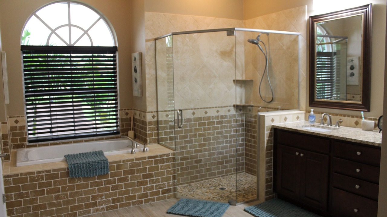 Photo of Bathroom in Pelican