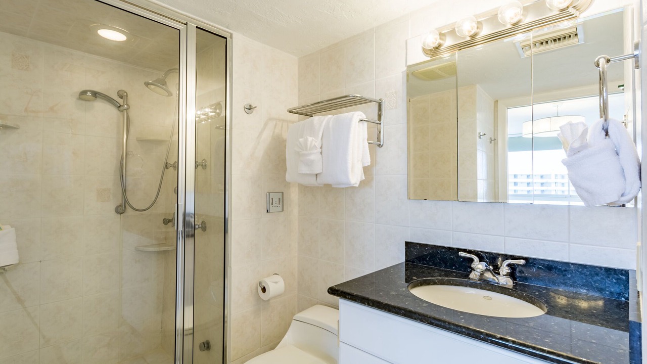 Photo of Bathroom in Aloha Kai