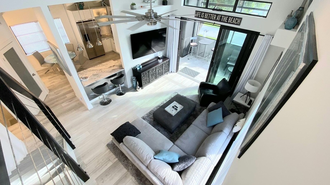 Photo of Livingroom in Naples Park