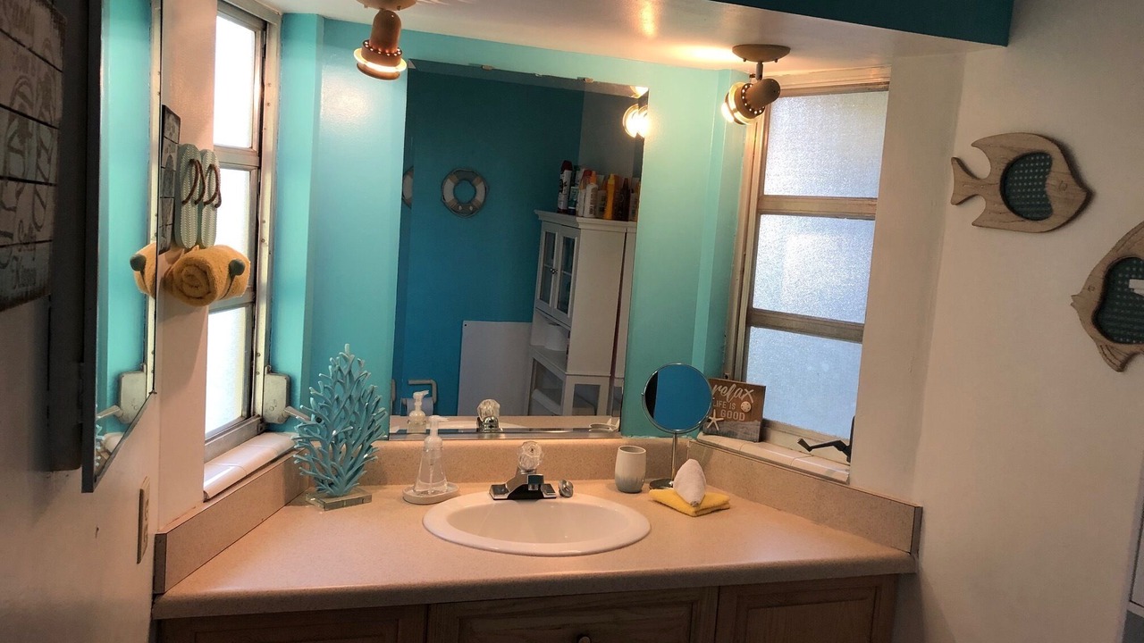Photo of Bathroom in Gulf Gate Estates