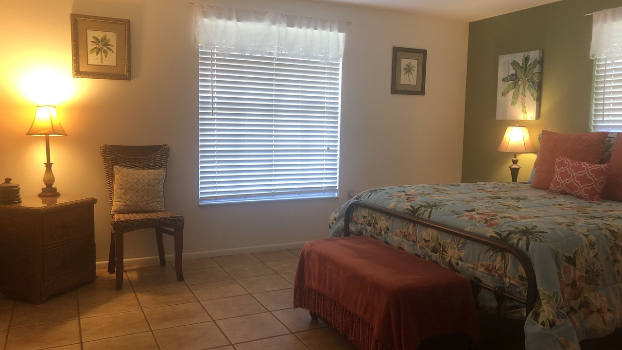 Photo of Bedroom in Gulf Gate Estates